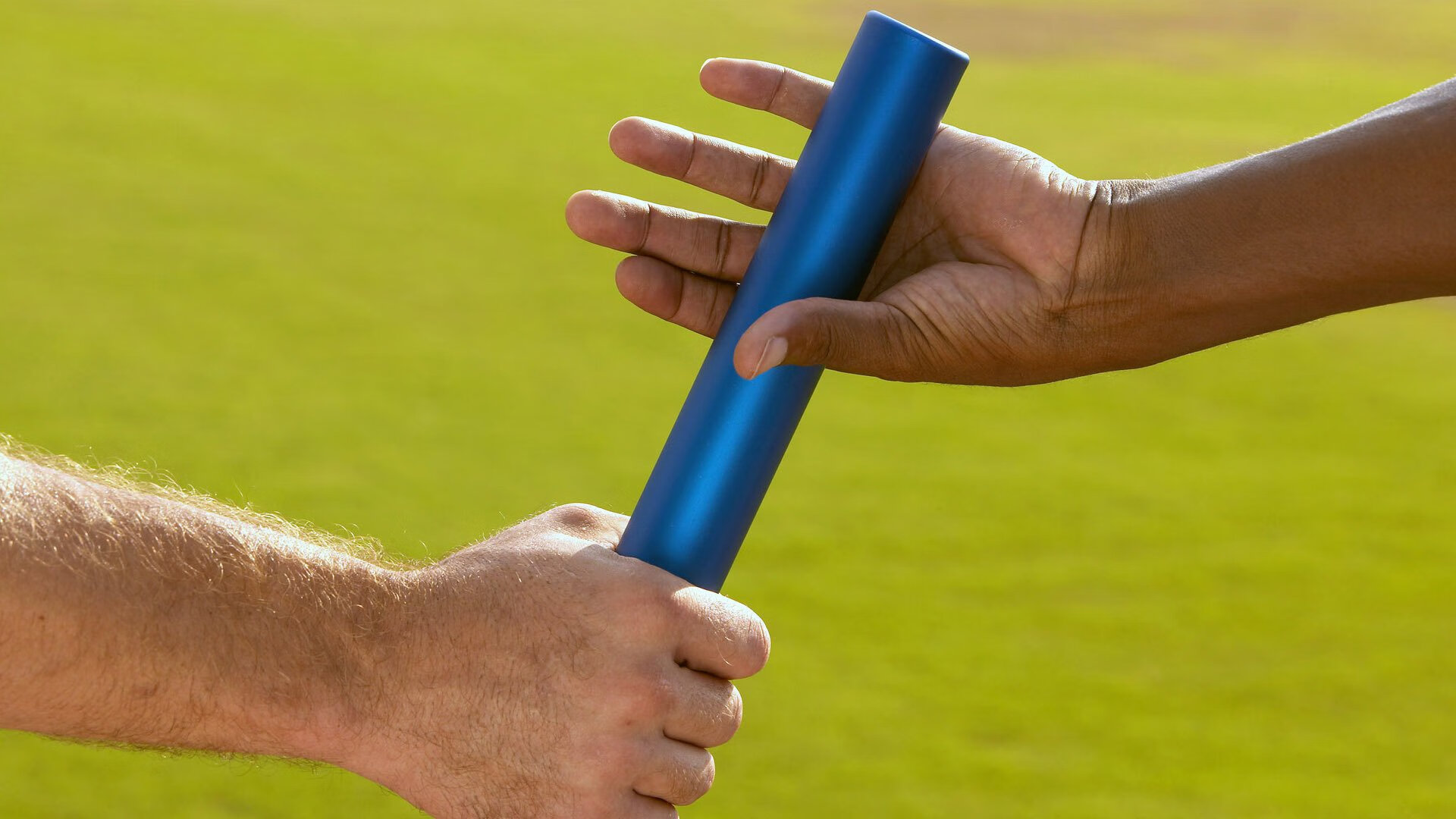 乐鱼电竞在线平台-李恩:凭借出色的跑位和传球能力,成为全黑队进攻的关键,李恩个人简介